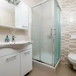 Dino Apartment *